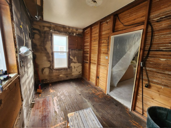 787274518-clip_image001